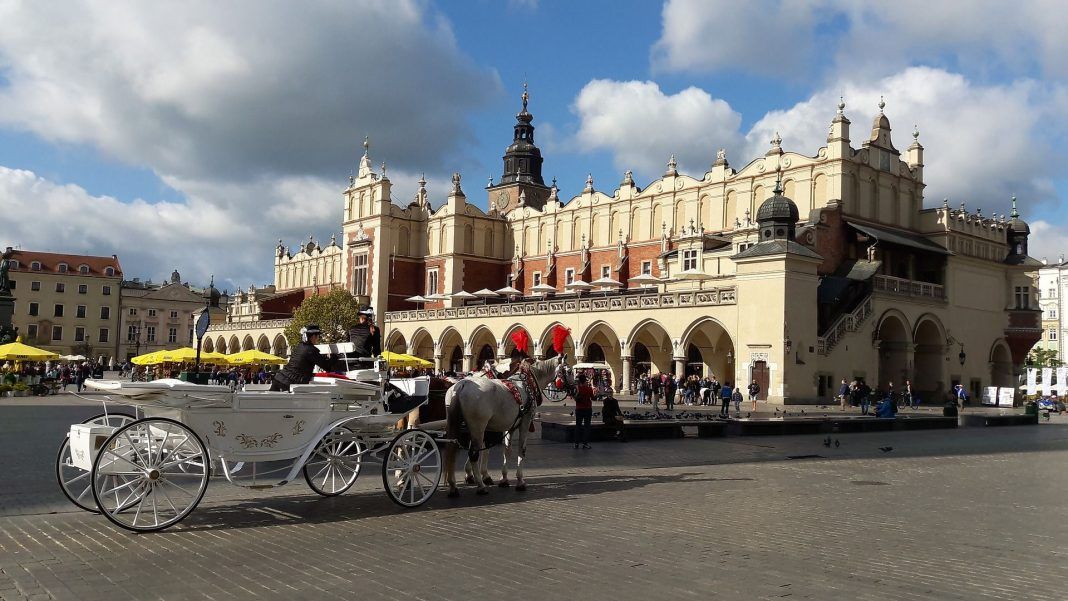 krakow-2745231_1920