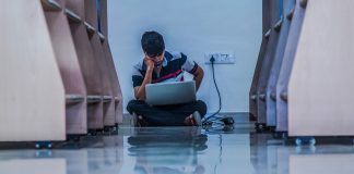 Si tu pasión es la lectura, estas 5 carreras y profesiones te van a encantar