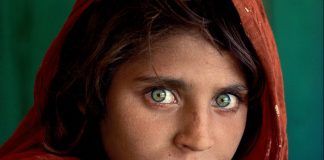 Steve McCurry inaugura ICONS en Madrid, una retrospectiva con sus fotografías más famosas