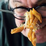 Rafuel con su plato estrella de macarrones