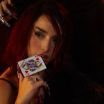 Lola Indigo presenta «La Reina»