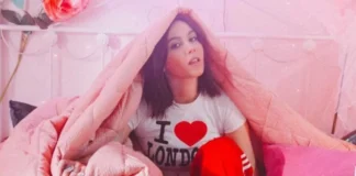 Chiara Oliver presenta su primer EP «La libreta rosa»