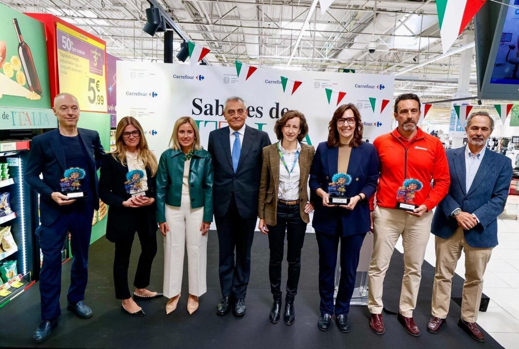 Foto prensa Semana Italia Carrefour autoridades y premiados-1